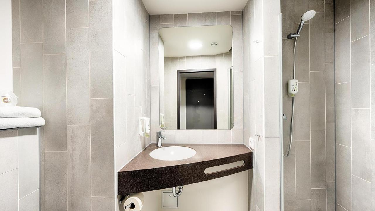 B&B Hotel Muenchen-Garching Garching bei München Eksteriør bilde
