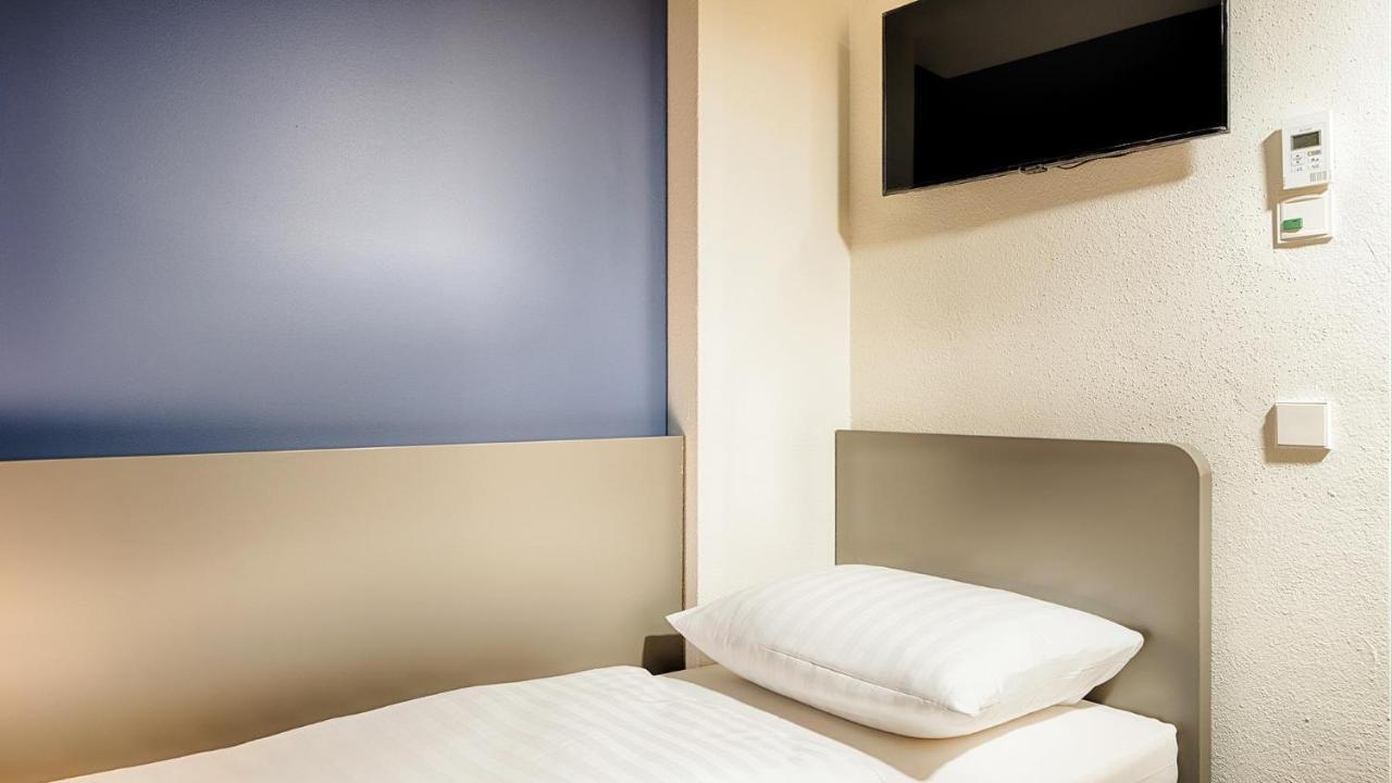 B&B Hotel Muenchen-Garching Garching bei München Eksteriør bilde